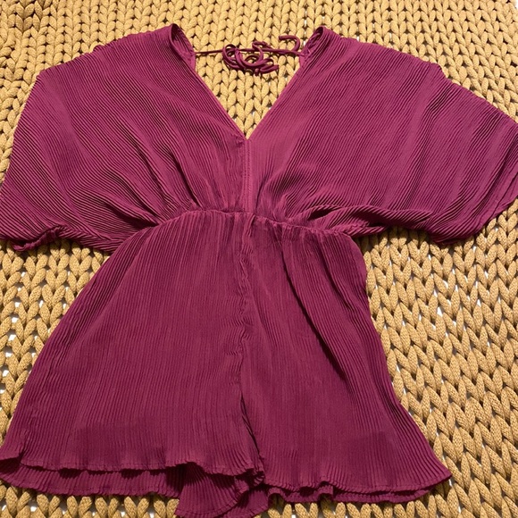 Vici Pants - Gorgeous pleated Romper